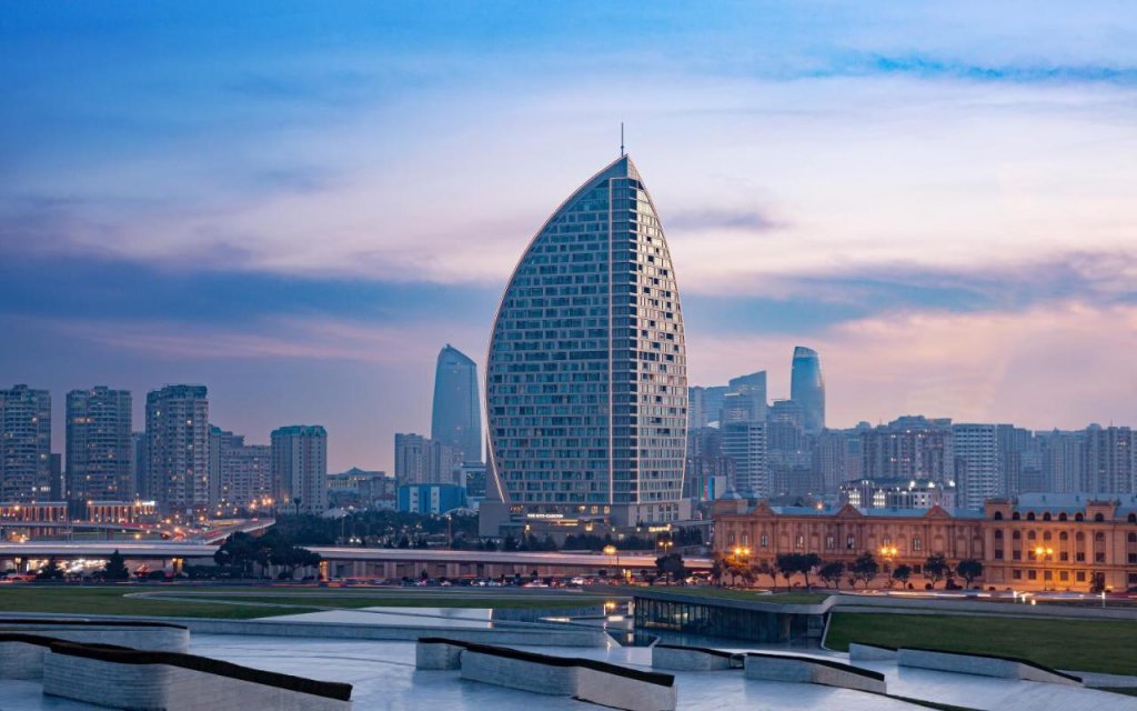 Баку: The Ritz-Carlton, Baku