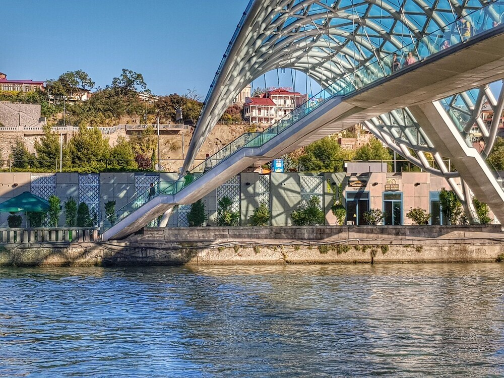 Тбилиси: Хостел The Bridge Тбилиси