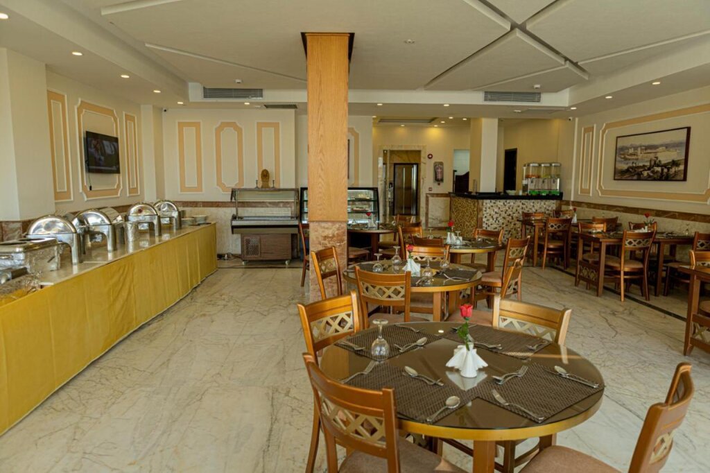 Хургада: Tiba Rose Plaza
