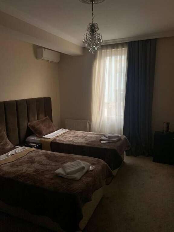 Тбилиси: Hotel Grandis