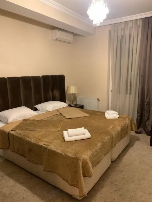 Тбилиси: Hotel Grandis