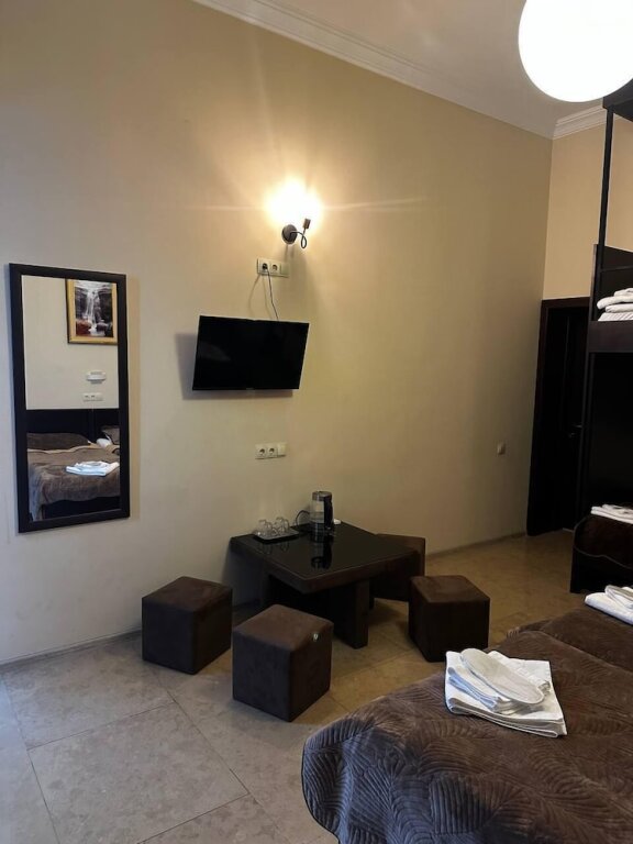 Тбилиси: Hotel Grandis