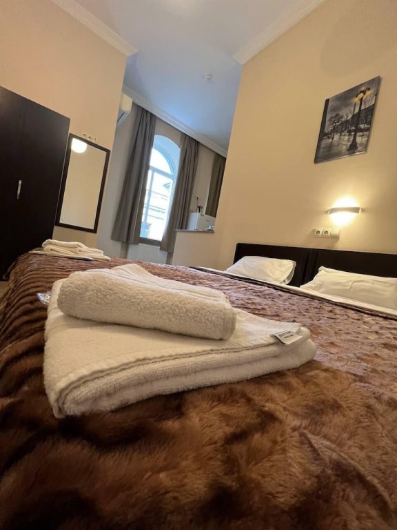 Тбилиси: Hotel Grandis