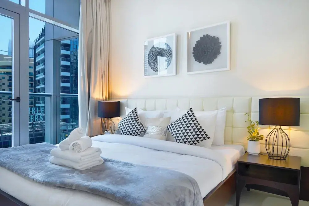 Дубай: Maison Privee - Beautiful Chic Apt w/Full Marina View Nxt 2 Beach