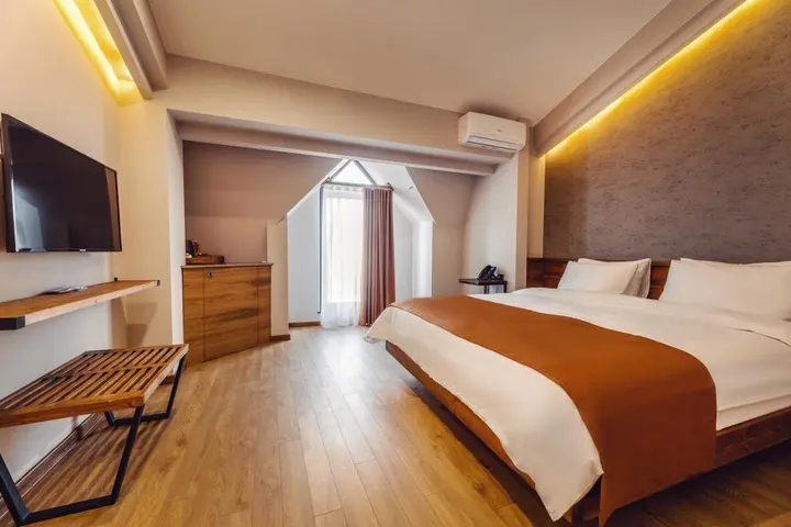 Тбилиси: Ivy Hotel