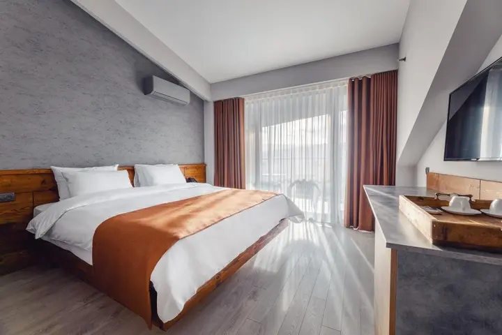 Тбилиси: Ivy Hotel
