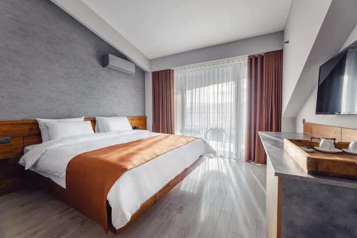 Тбилиси: Ivy Hotel