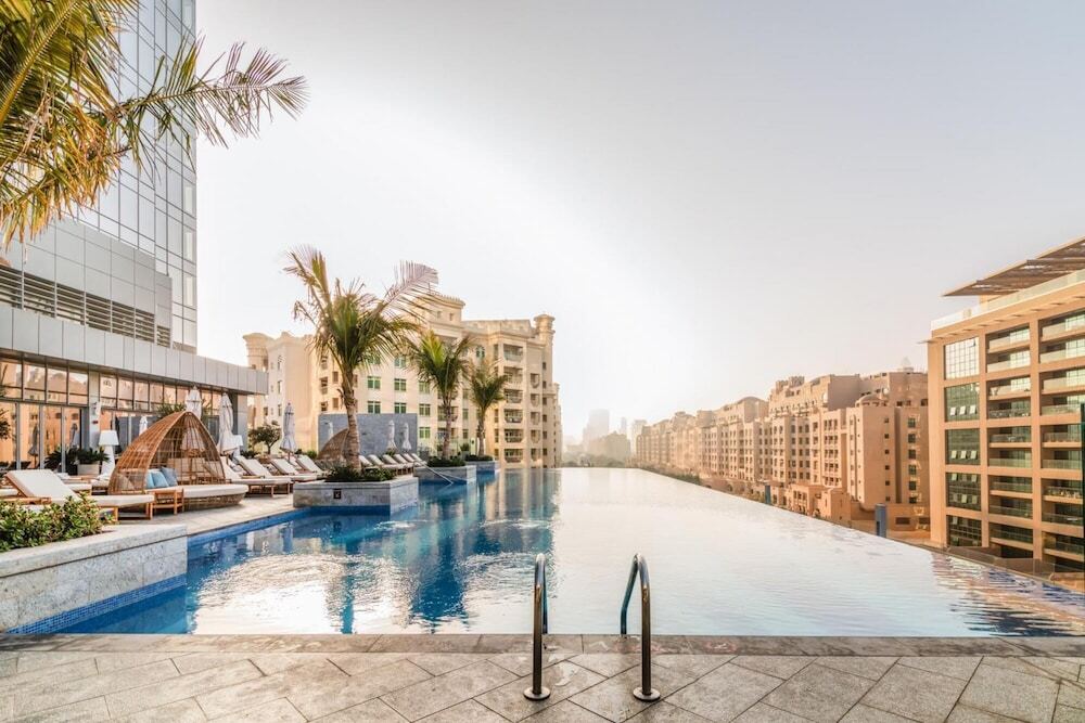 Дубай: Fancy Studio at the Palm With The Atlantis View