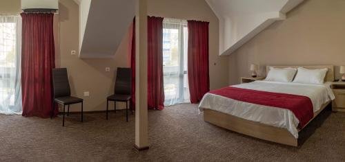 Гори: New Hotel Lucky