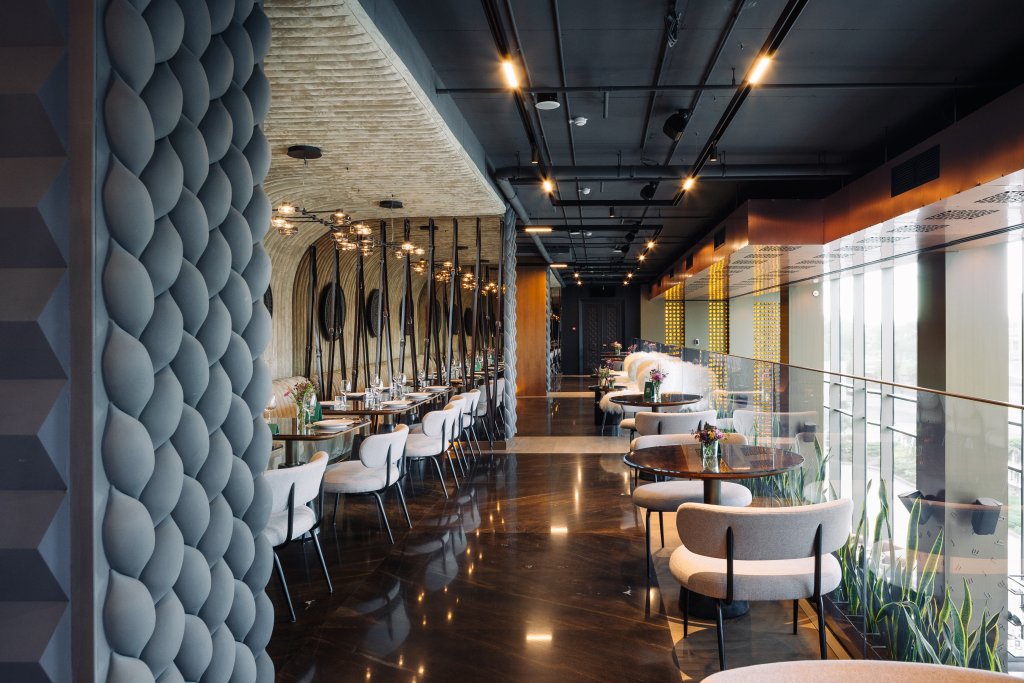 Ереван: Seven Visions Resort and Places, the Dvin