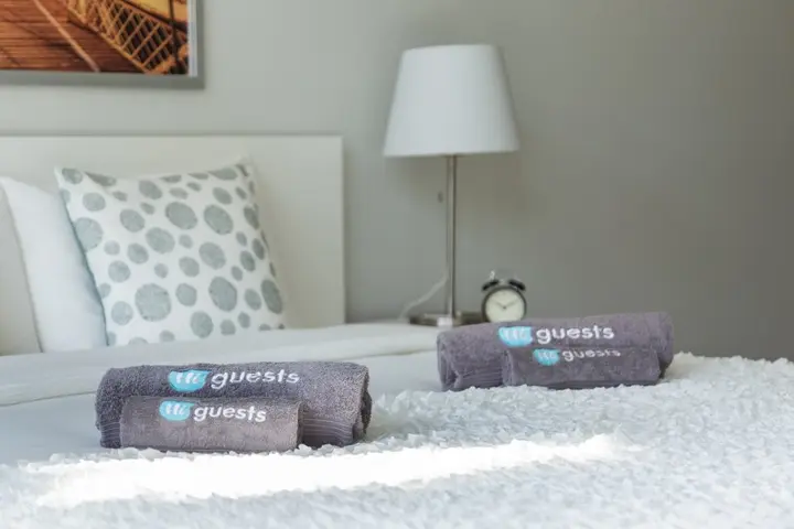 Дубай: Superb apartment walking distance to Burj Khalifa