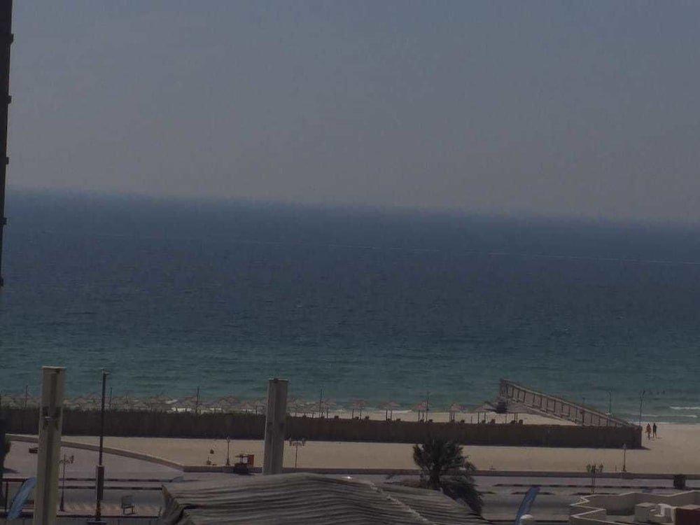 Аджман: Al Khaleej Plaza Hotel Apartment