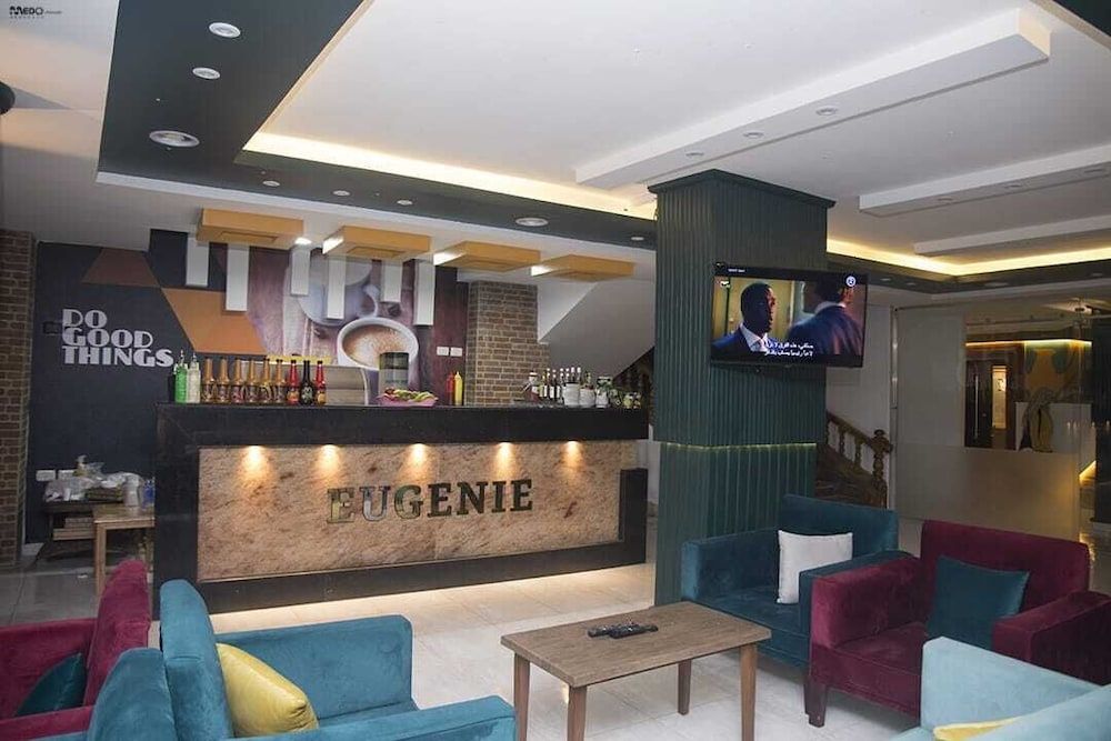 Рас-Эль-Бар: Emirates Hotel