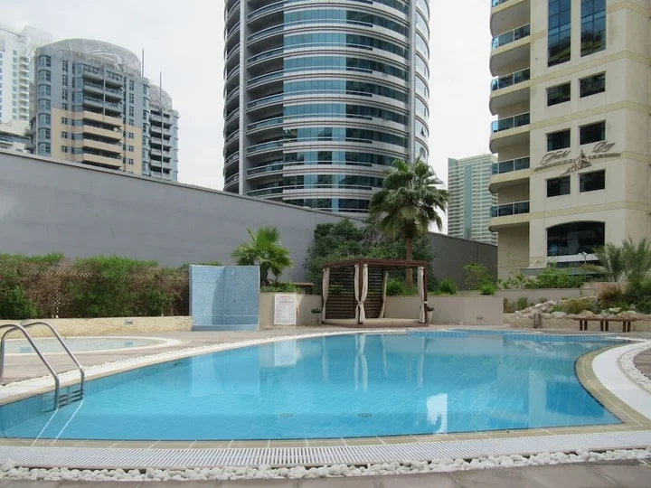 Дубай: Vibrant Studio in Dubai Marina - Near Metro & Tram