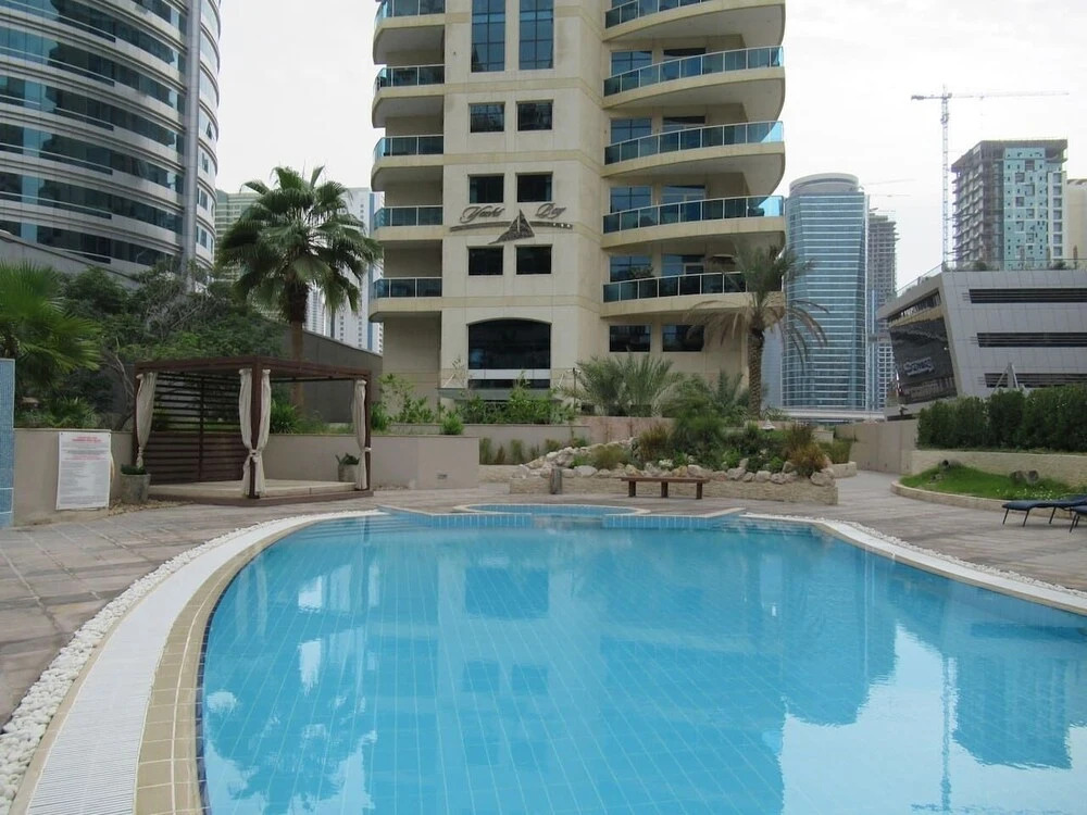 Дубай: Vibrant Studio in Dubai Marina - Near Metro & Tram