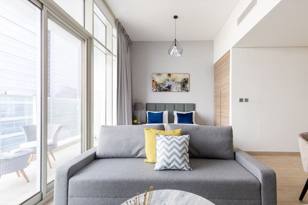 Дубай: Refined Studio Apartment in Dubai Marina