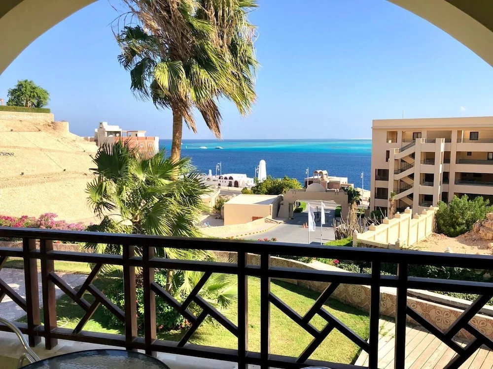 Хургада: Stunning sea View Studio The View Waterside