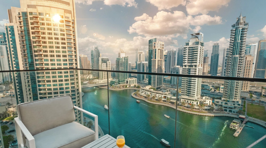 Дубай: LUX - Contemporary Suite with Full Marina View 5