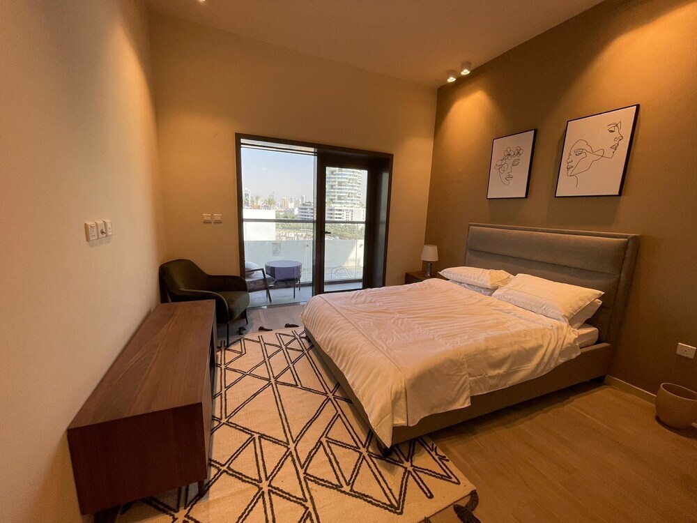 Дубай: Gorgeous Studio With Balcony Park View