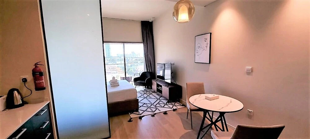 Дубай: Gorgeous Studio With Balcony Park View