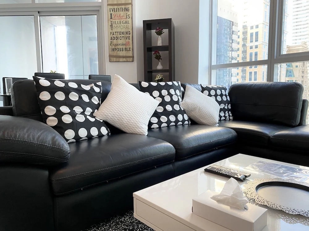 Дубай: Modern and cozy 2BR Apartment in Torch Tower Dubai