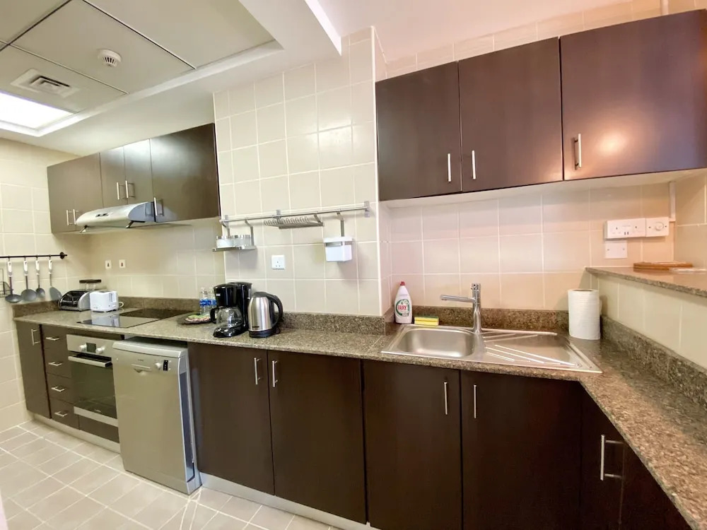 Дубай: Modern and cozy 2BR Apartment in Torch Tower Dubai
