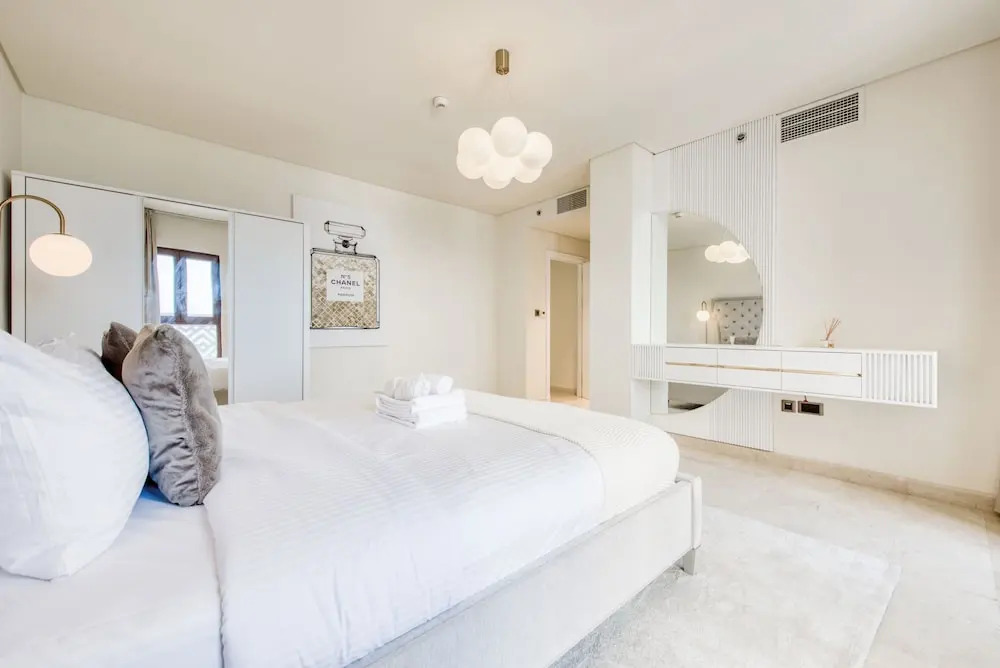Дубай: Maison Privee - Luxury Palm Penthouse with Beach & Sea View