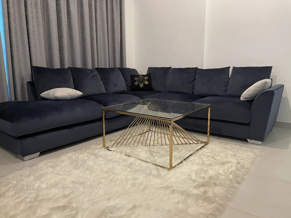 Дубай: Luxurious and Spacious One-bedroom Apartment in the Heart of Dubai