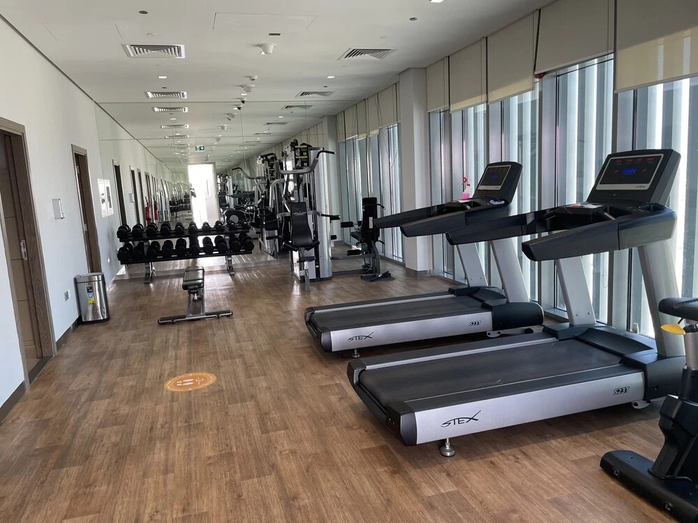 Дубай: Luxurious and Spacious One-bedroom Apartment in the Heart of Dubai