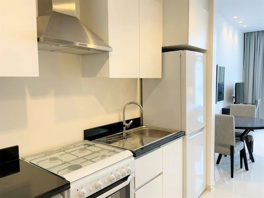 Дубай: CELS - Brand New Apt close to EXPO