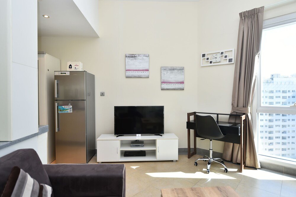 Дубай: Alia -Bright furnished studio near metro