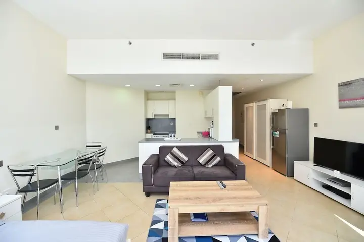 Дубай: Alia -Bright furnished studio near metro