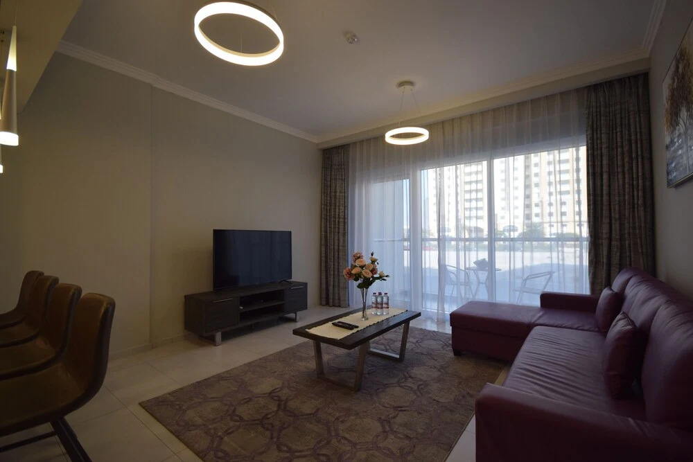 Дубай: Regent Court 114
