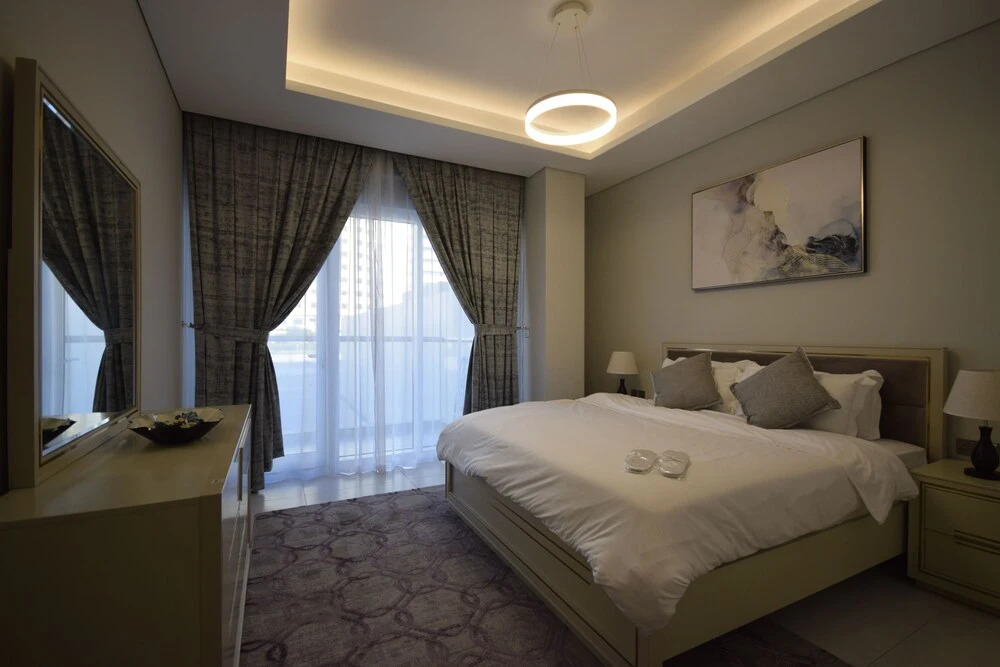 Дубай: Regent Court 114