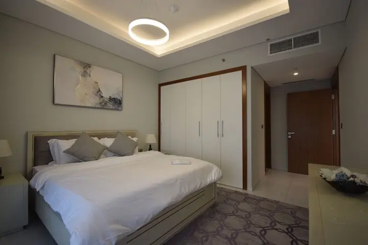 Дубай: Regent Court 114