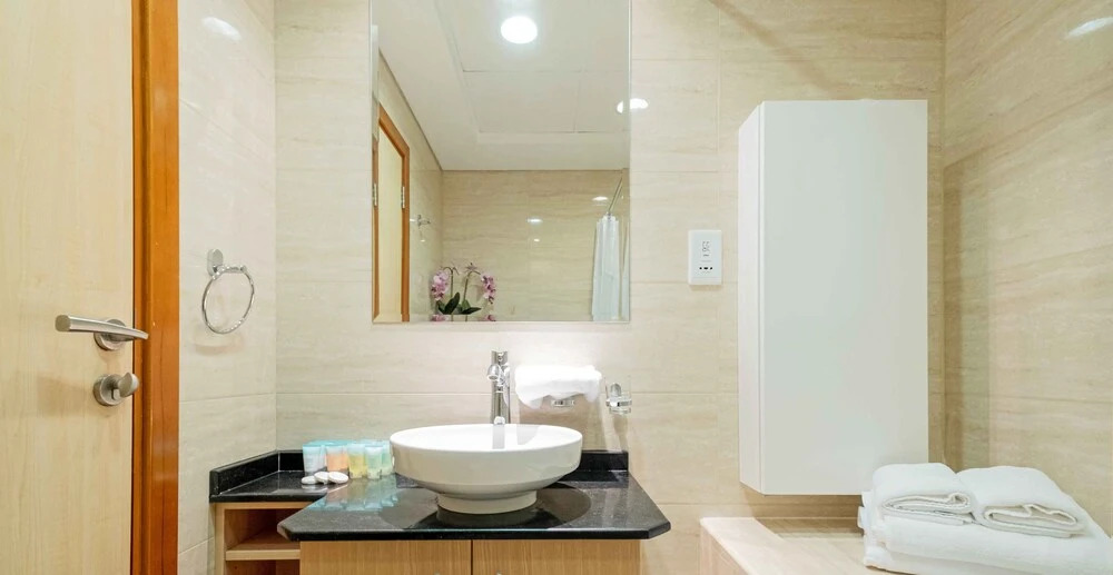 Дубай: LUX The Sky View Suite Dubai Marina