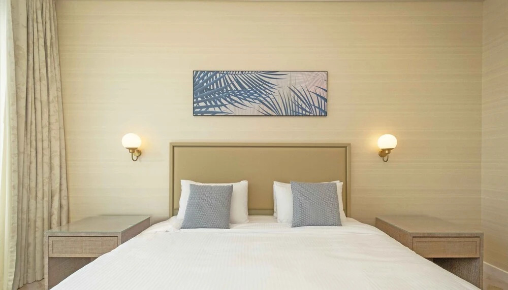 Дубай: LUX Iconic Views at Palm Tower Suite 2