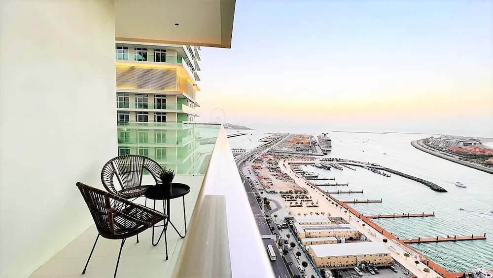 Дубай: Supreme Luxury Seaview SunriseBay Marina