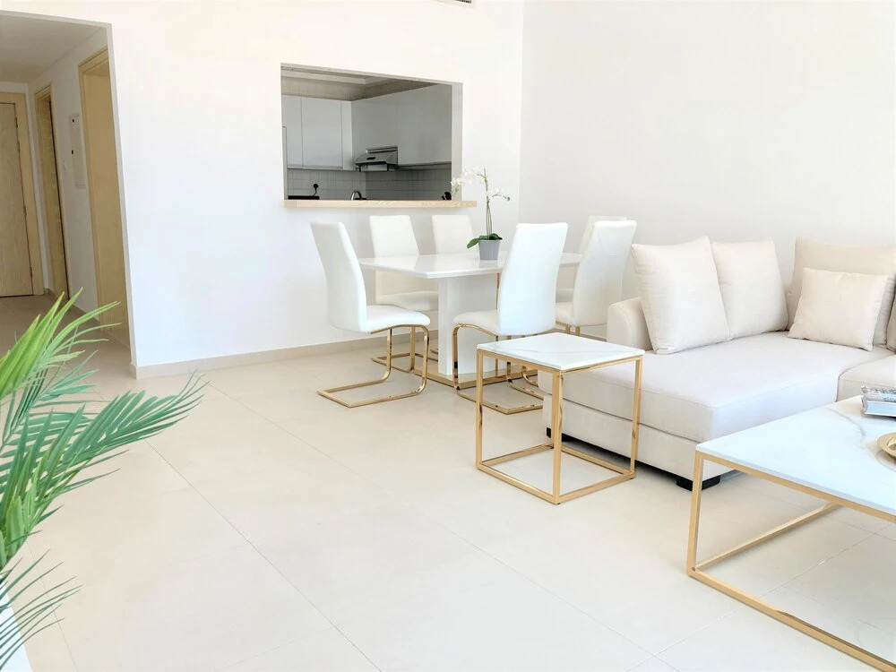 Дубай: Luxurious Stay at the Walk JBR