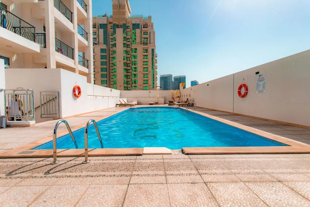 Дубай: Executive apt near Downtown