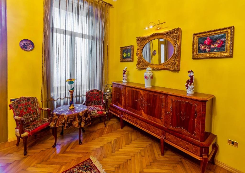 Баку: Апартаменты Royal Suite на улице Низами