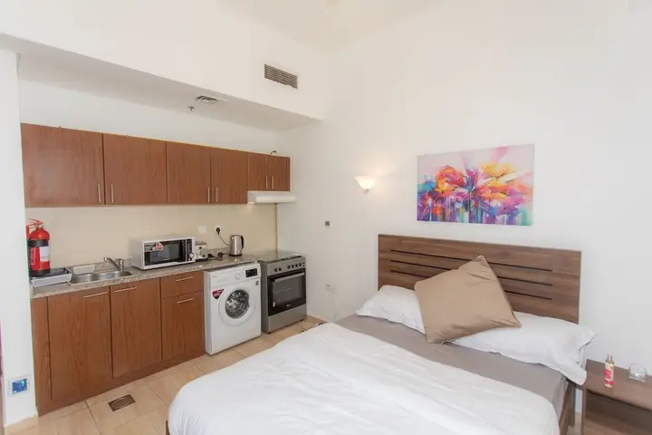 Дубай: Zen studio with panorama city views