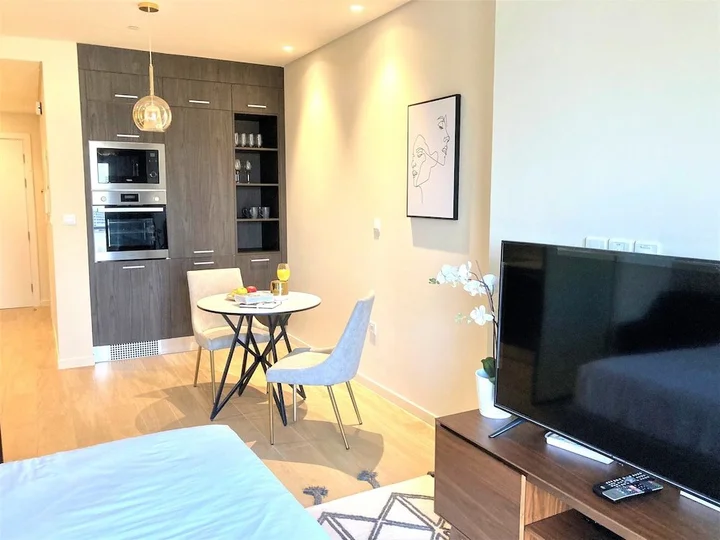 Дубай: Gorgeous Living in Park View JVC Dubai