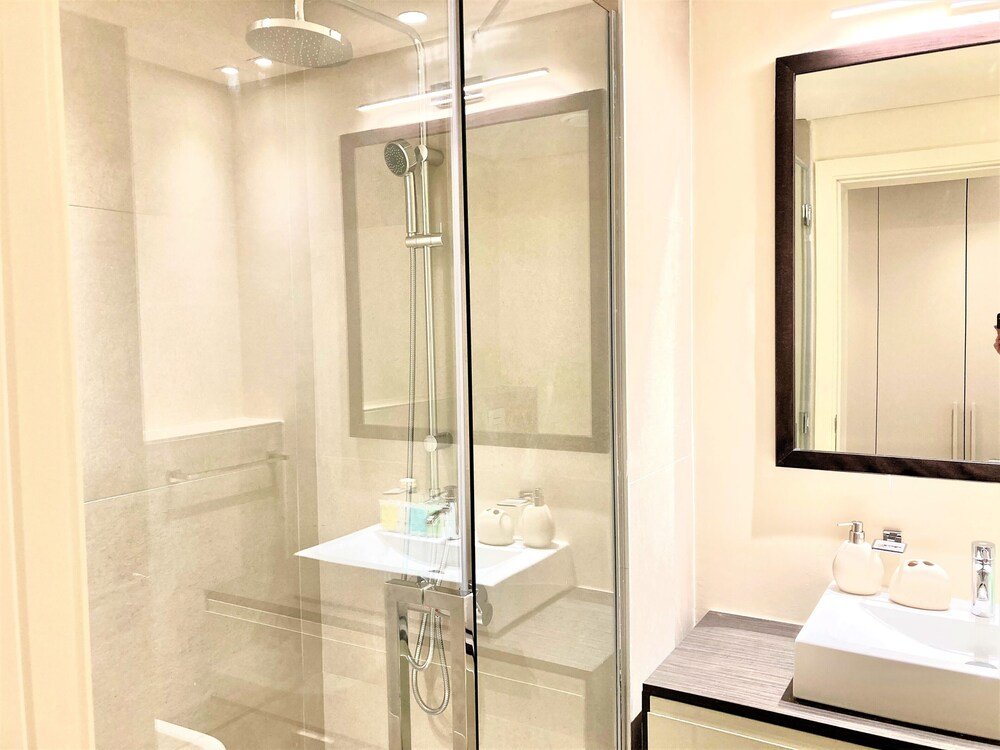 Дубай: Amazing Studio With Balcony in Park View Dubai
