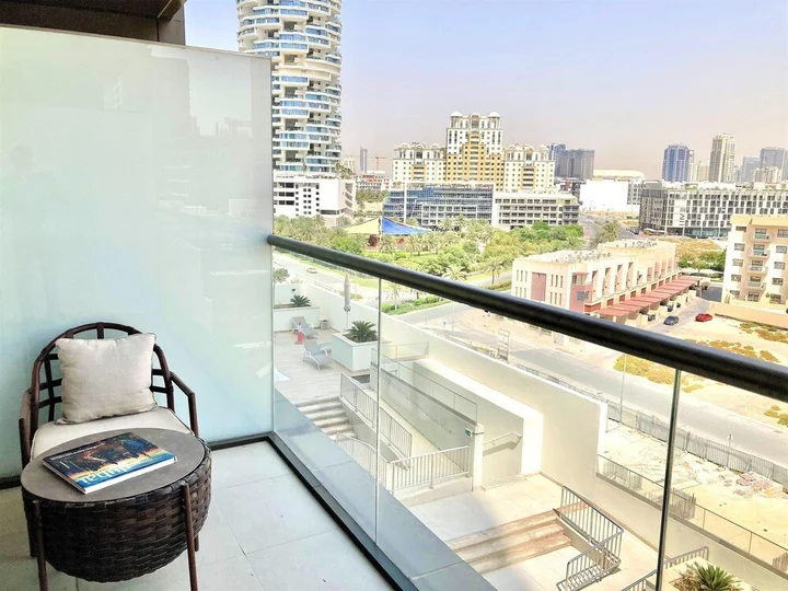 Дубай: Amazing Studio With Balcony in Park View Dubai