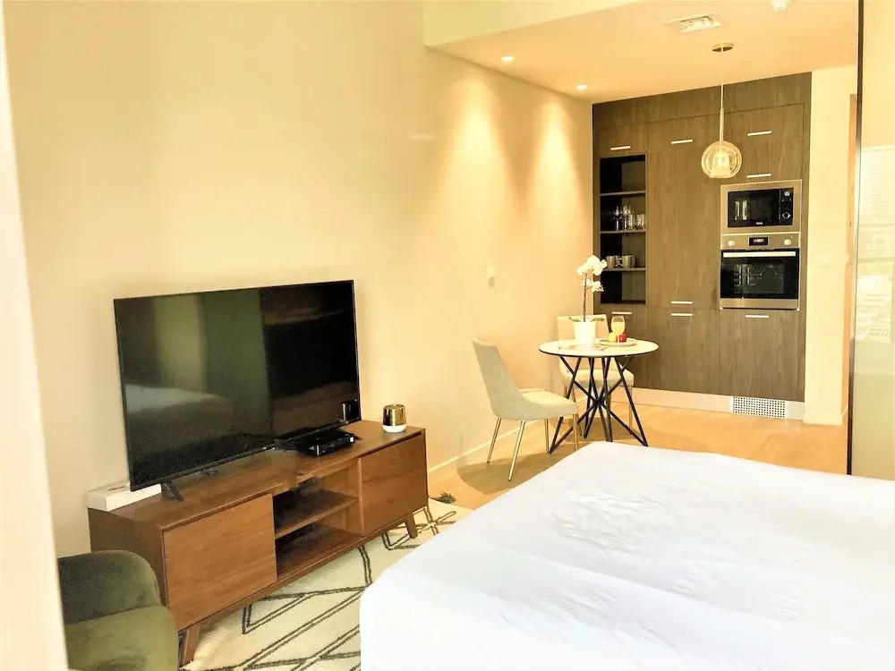 Дубай: Stunning Living in Park View JVC Dubai