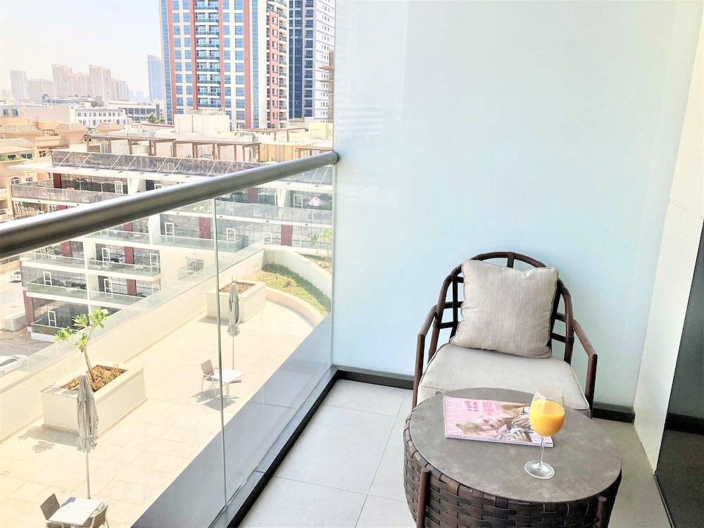 Дубай: Stunning Living in Park View JVC Dubai