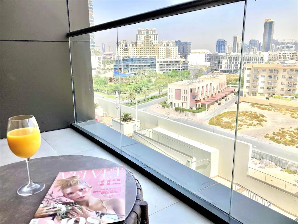 Дубай: Stunning Living in Park View JVC Dubai
