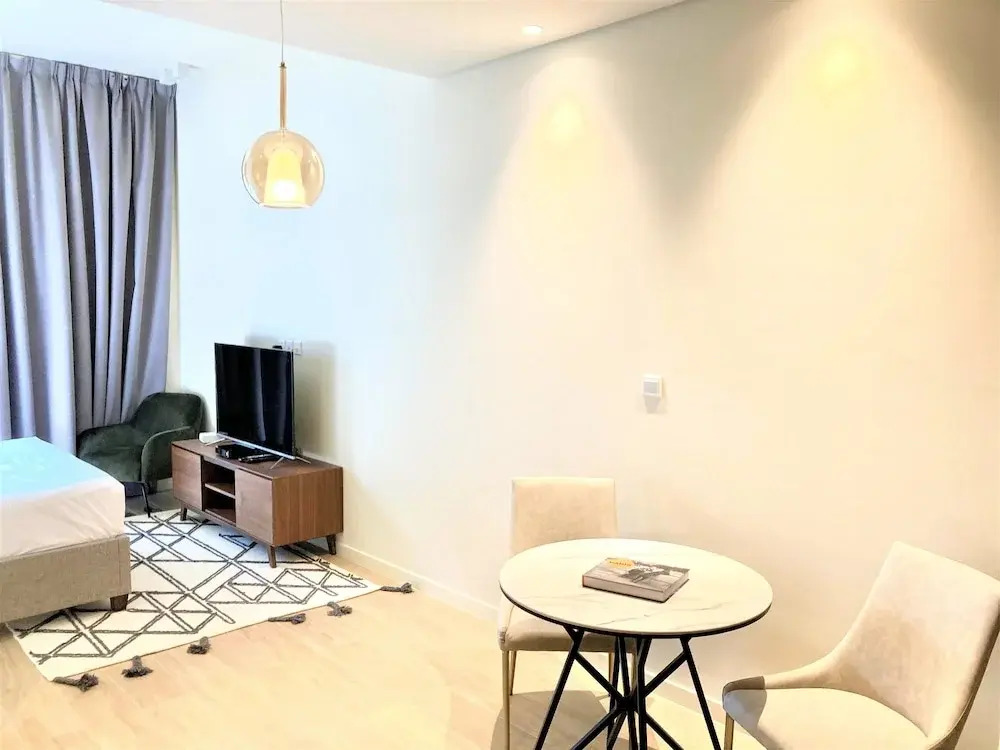 Дубай: Amazing Superior Studio With Balcony Park View JVC