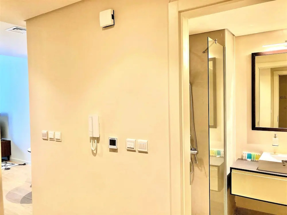 Дубай: Amazing Superior Studio With Balcony Park View JVC